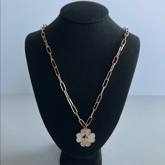 kate spade Rose Gold Spade Flower Pendant Necklace - Picture 1 of 2